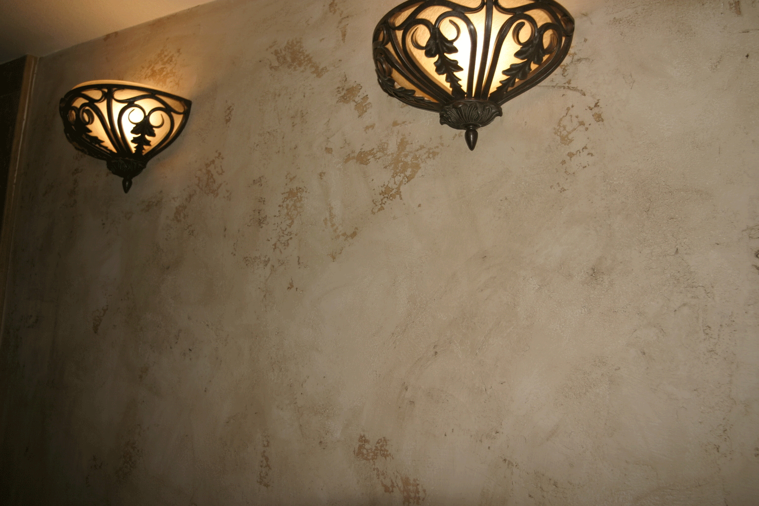 Use Venetian Plaster to Get That Old-World Look